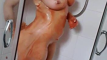 Bake Beans Sploshing Fun!