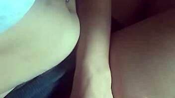 Having fun with my wife, giving her a handjob while she masturbates my shaved cock, argentinian couple style