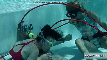 Underwater blowjob turns into mutual pleasure