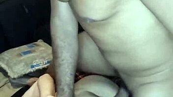 Ensinando O Professor A Gemer No Pelo