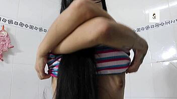 Skinny Latina Ninfeta Michelly Beatriz Loves Riding Monster Cock