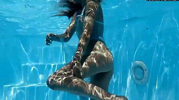 Damn! Underwater Naked Babe Bonnie Dolce in Pool Shower Action!