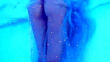 Damn! Underwater Naked Babe Bonnie Dolce in Pool Shower Action!