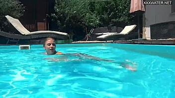 Damn! Underwater Naked Babe Bonnie Dolce in Pool Shower Action!