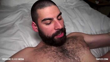 Real twins sharing cock together in high-def deepthroat 😍