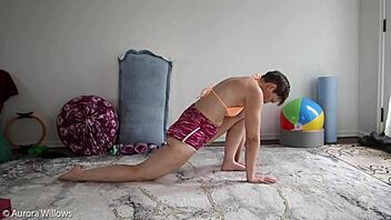 Big tits and big ass in HD video