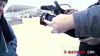 The tattooed babe feels ecstatic sucking two juicy cocks