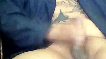 Watching porn in the room during crimes in Los Angeles.