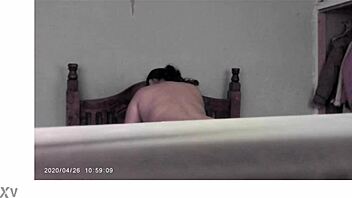 Только что переспал с латинос MILF мамой моего друга