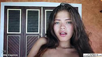 Colombian beauty Caprice's solo masturbation session