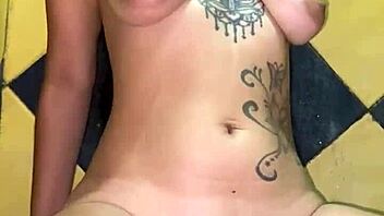 I'm so damn horny, help!