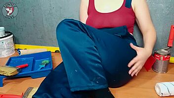 painter babe fingers her tight wet slit