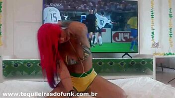 D�bora fantine guides hand on cock, you sexy brazilian