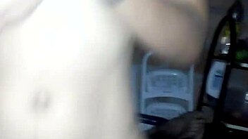 Amateur cowgirl rides and moans in Spanish video