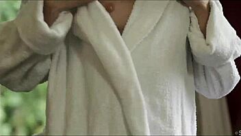 uhh, arian from sexart got me so turned on...