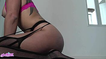 Young 18+ Amateur with Big Tits and Ass Masturbates to Orgasm and Cumshot Creampie.