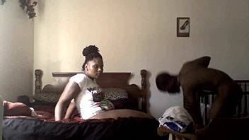 Amateurs with Big Asses in Homemade Video!