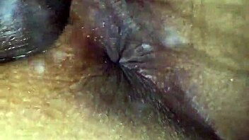 Thịt Vợ Dâm Nhiều Nước