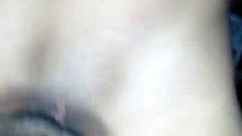 Amateur cowgirl rides and moans in Spanish video