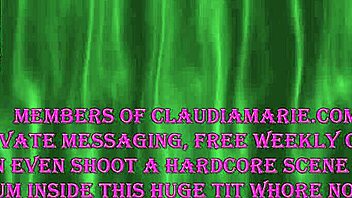 Claudia Marie kukoldar maken med svart hingst för creampie