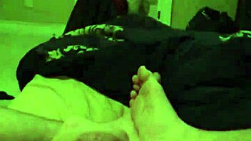 watch me cumming in slow motion, isn't it hot?!