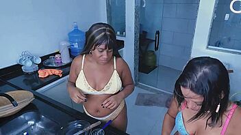 Is this homemade outdoor blowjob with Brazilian Janineindia the hottest interracial yet?