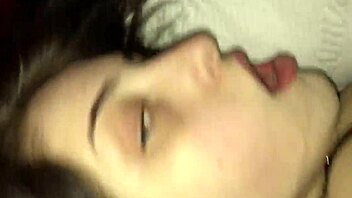 Akprettytoes hamrer stram 18+ fisse våd og bøjet i hardcore doggystyle - del 3