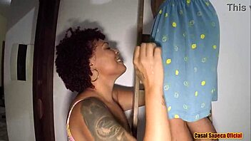 I couldn’t resist sucking my stepson’s huge cock when I saw it