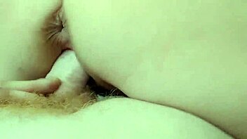 Amateur wife rides reverse cowgirl - how does it feel?