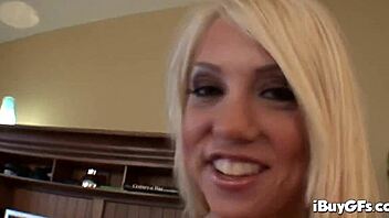 Shawna Lenee receives a tantalizing oral pleasure and is left satisfied