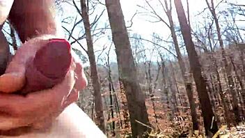 Outdoor masturbation leads to a messy climax