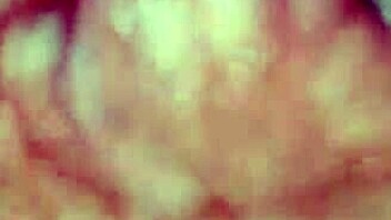 Amateur wife rides reverse cowgirl - how does it feel?