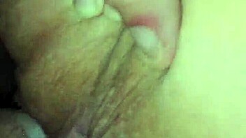Creampie picurând cu milf gravidă mă excită