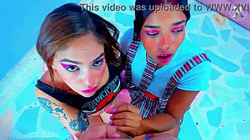 Dve latinki klečita za seskanje