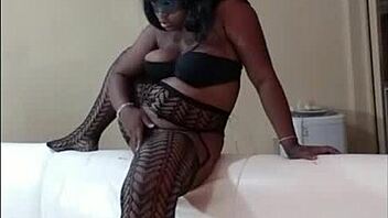 Chubby Girl Opens Black Pussy At Work Scandal