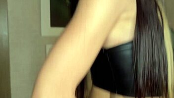 Fucking Big Ass Whore In Doggystyle On Couch