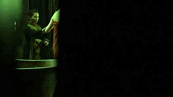 Ne morem upreti se goli privlačnosti Eve Green - Camelot S01 2011