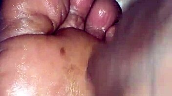 my girlfriend giving me a footjob feels so good