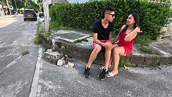 Colombian Couple Makes Video