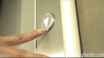 Sexy brunette meets for dating and engages in passionate sex solo?