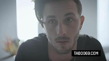 Barna tinilány 18+ Jaye Summers intenzív akciót kap a barátjától.