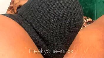 ebony girl feels the best licking from her visiting friend, watch full video on xvideos red