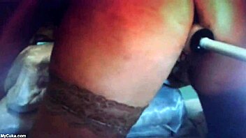 Machine fucks big ass!