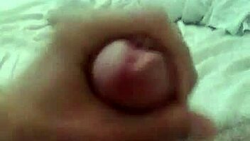 Amateur Guy Masturbates His Cock To Cumshot