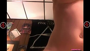 adalynnx feels horny fingering pussy on webcam