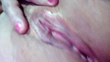 Virtual sex video: A 5-minute orgasmic journey