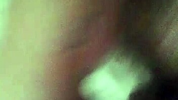 Amateur Guy Masturbates His Cock To Cumshot