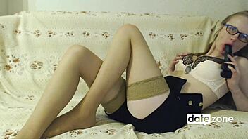 Amateur Milf Fingers Herself With Dildo