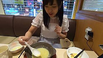 Yukina 18, vrei să înregistrezi pentru mai mulți bani?