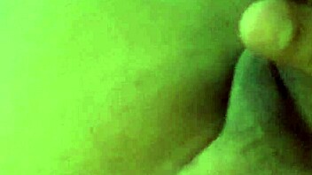 i'm masturbatin' my cock to cumshot